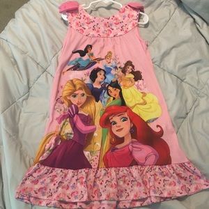 Disney princess nightshirt size 5/6
